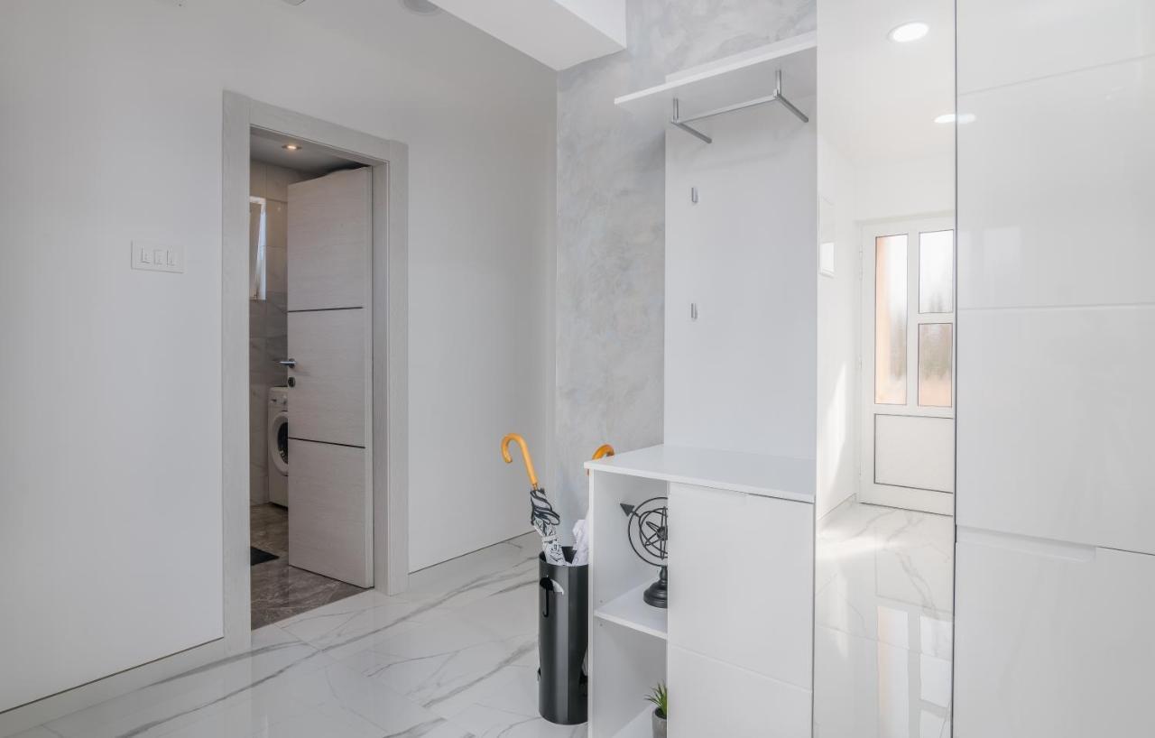 Apartman Luxury Lure คิร์ก ภายนอก รูปภาพ